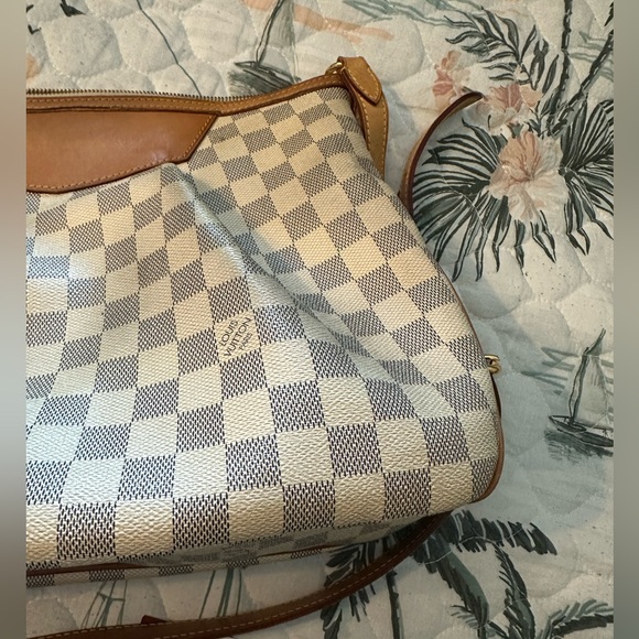 Louis Vuitton Siracusa Damier Azur MM 🌼🌻 - Picture 6 of 16